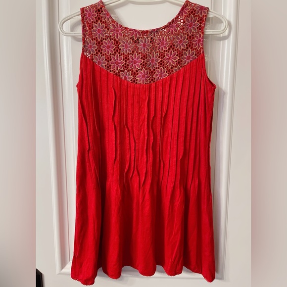 Top - Picture 2 of 4